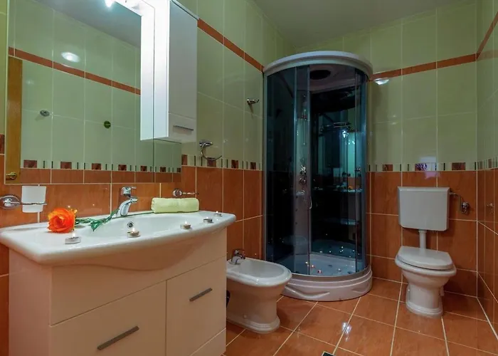 Apartment In Rome Near Center *
