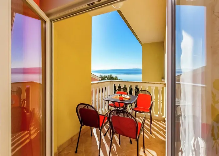 Apartman In Rome Near Center Dramalj